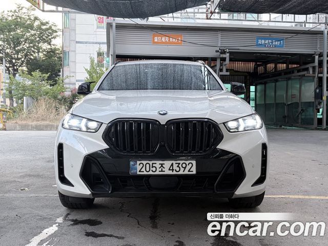 BMW X6 xDrive40i M Sport — пробег 14 000 км — фото 1 из 5