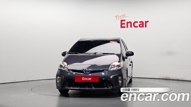 Toyota Prius из Кореи Encar