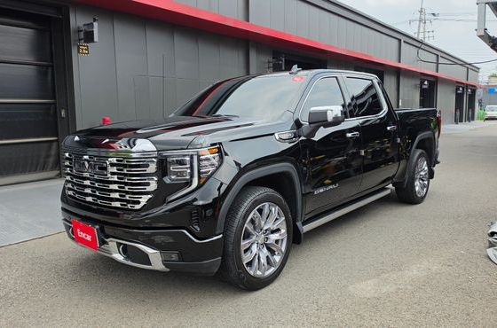 GMC Sierra Denali — пробег 8 156 км — фото 1 из 5