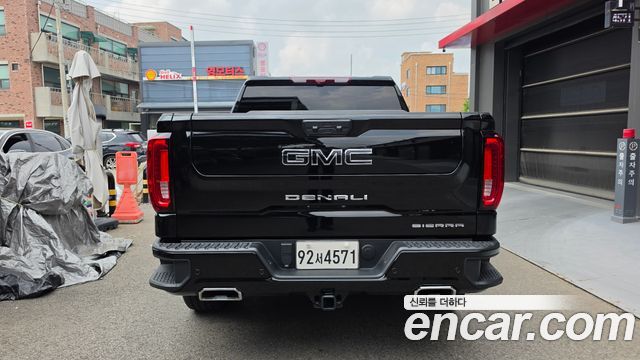 GMC Sierra Denali — пробег 8 156 км — фото 4 из 5