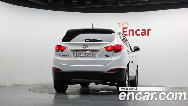 Hyundai Tucson Diesel 2WD X20 Luxury — пробег 68 035 км — фото 4 из 5