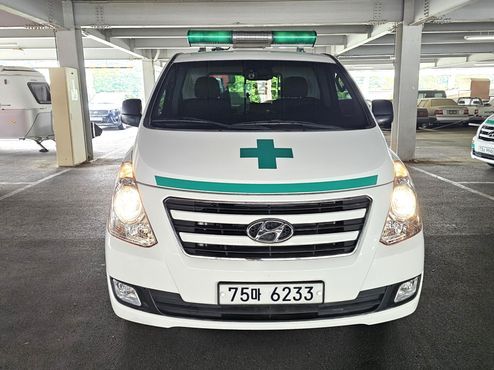 Hyundai Starex Ambulance — пробег 20 000 км — фото 2 из 5