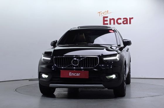 Volvo XC40 B4 Inscription — пробег 54 540 км — фото 3 из 5