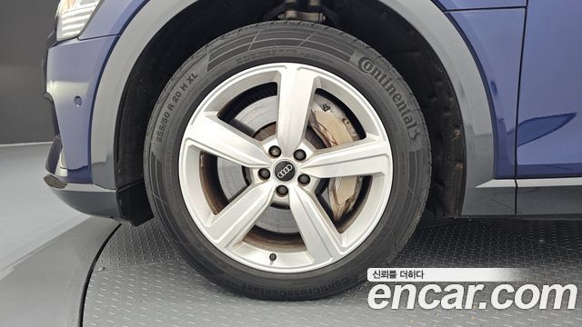 Audi e-tron из Кореи Encar