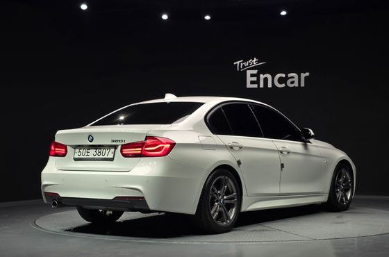 BMW 3-Series 320i M Sport — пробег 74 820 км — фото 2 из 5