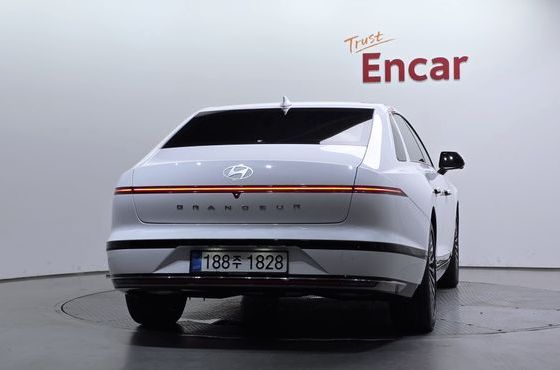 Hyundai Grandeur Calligraphy — пробег 23 517 км — фото 4 из 5