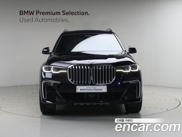 BMW X7 xDrive 40i M Sport 6STR — пробег 82 648 км — фото 2 из 5