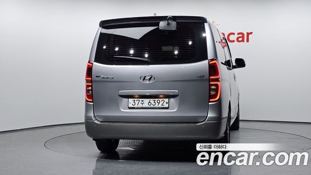 Hyundai Starex Urban 9-Seater Exclusive — пробег 89 829 км — фото 4 из 5