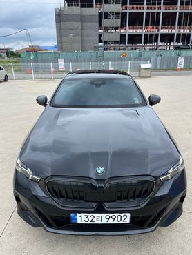 BMW 5-Series 520i M Sport — пробег 14 000 км — фото 1 из 5