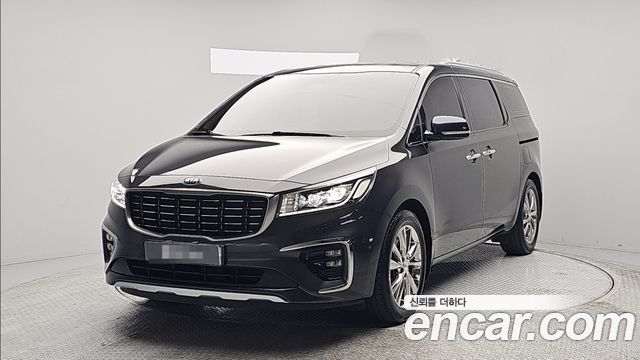 Kia Carnival Gasoline 7-Seater Limousine VIP — пробег 96 095 км — фото 1 из 5