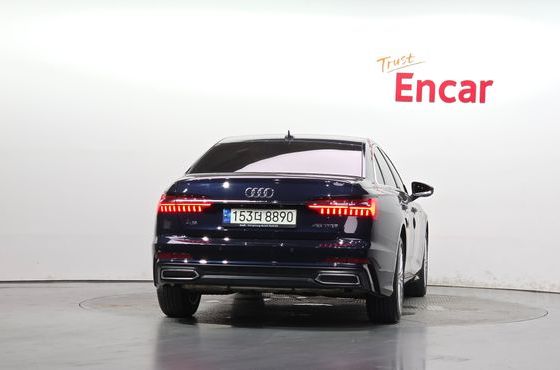 Audi A6 45 TFSI Premium — пробег 105 124 км — фото 4 из 5