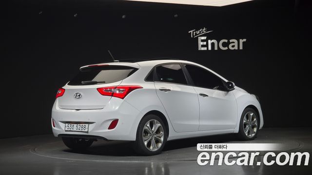 Hyundai i30 Diesel 1.6 VGT Extreme — пробег 37 312 км — фото 2 из 5