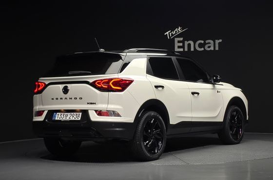 Ssangyong KORANDO Gasoline 1.5 2WD C7 Black Edition — пробег 6 458 км — фото 2 из 5