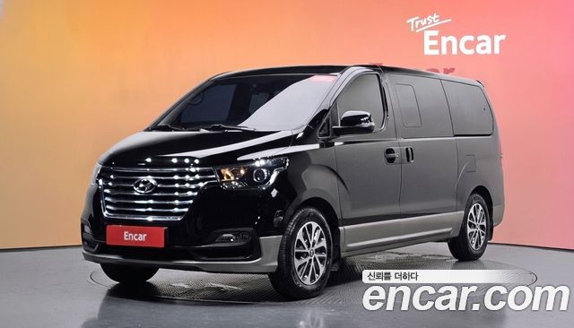 Hyundai Starex Urban 9-Seater Exclusive — пробег 116 112 км — фото 1 из 5