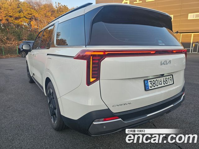 Kia Carnival Diesel 7-Seater Signature — пробег 27 000 км — фото 4 из 5