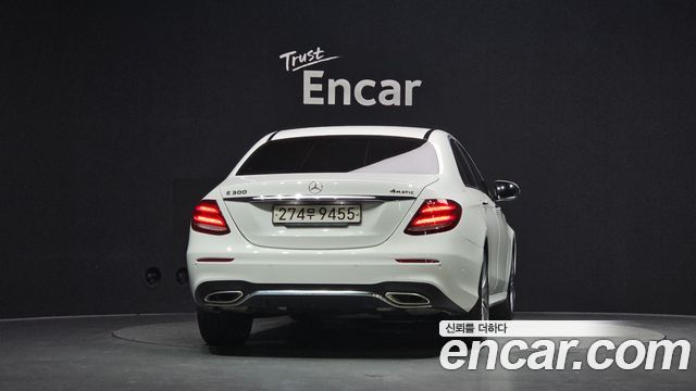 Mercedes-Benz E-Class E300 4MATIC AMG Line — пробег 191 049 км — фото 4 из 5