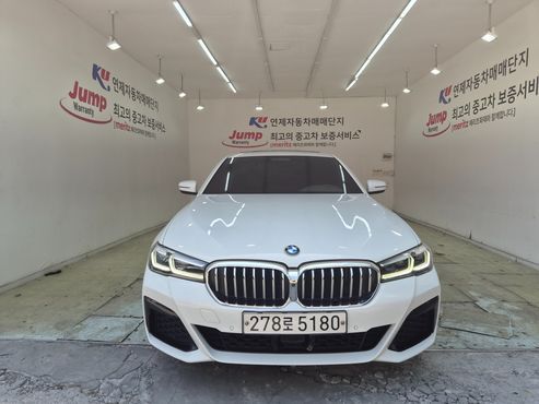 BMW 5-Series 520i M Sport — пробег 68 375 км — фото 1 из 5