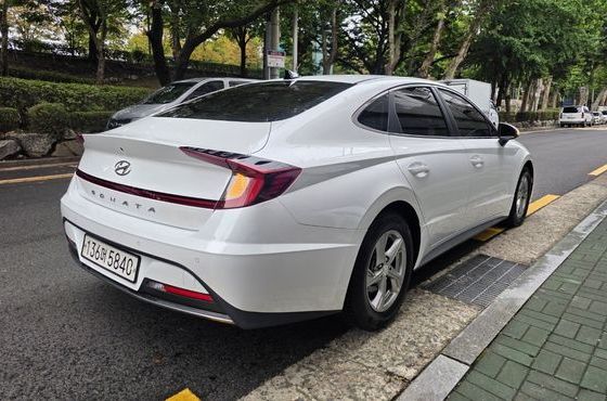 Hyundai Sonata 2.0 Premium — пробег 120 000 км — фото 5 из 5