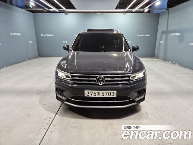 Volkswagen Tiguan 2.0 TDI Prestige — пробег 48 000 км — фото 1 из 5