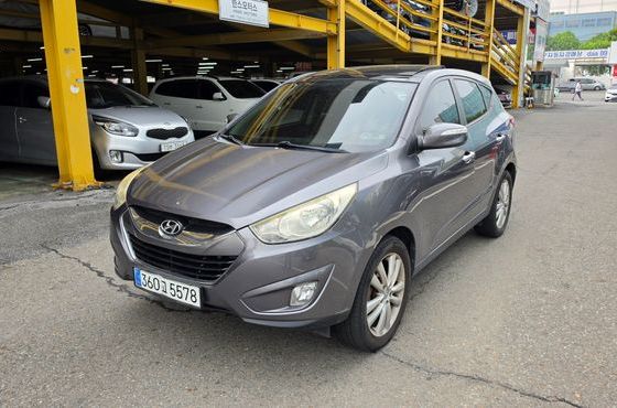 Hyundai Tucson Diesel 2WD LX20 Luxury — пробег 184 711 км — фото 1 из 5