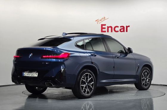 BMW X4 xDrive20i M Sport — пробег 46 840 км — фото 2 из 5