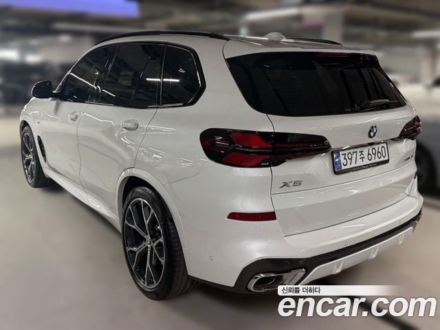 BMW X5 xDrive 40i M Sport — пробег 1 760 км — фото 4 из 5
