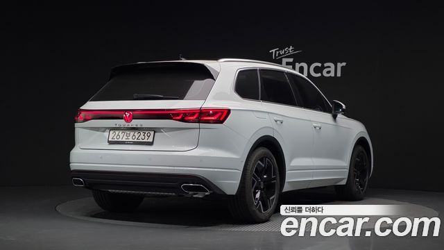 Volkswagen Touareg 3.0 TDI Prestige — пробег 27 км — фото 2 из 5