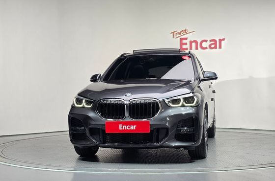 BMW X1 xDrive 20i M Sport — пробег 42 514 км — фото 3 из 5