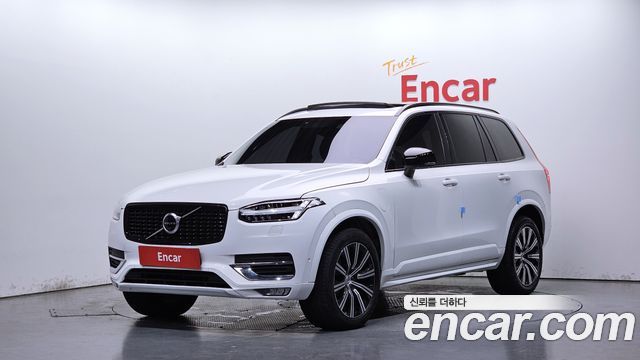 Volvo XC90 T8 R-Design Hybrid — пробег 41 110 км — фото 1 из 5