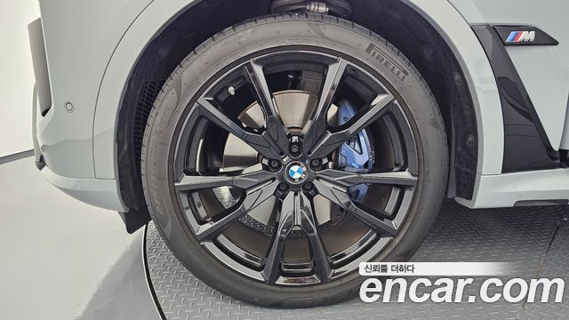 BMW X7 M60i xDrive M sport 6STR — пробег 15 305 км — фото 5 из 5