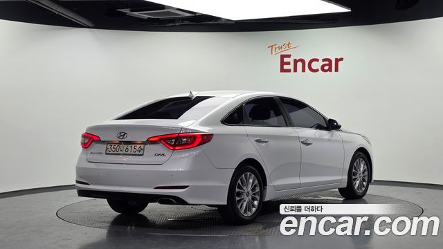 Hyundai Sonata 2.0 Care+ — пробег 121 290 км — фото 2 из 5