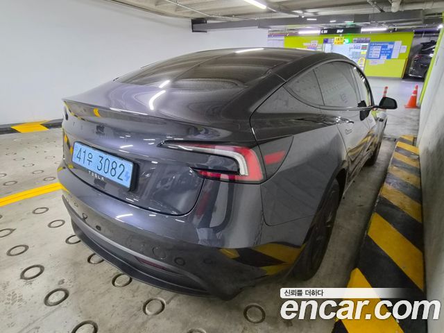 Tesla Model 3 스탠다드 RWD — пробег 750 км — фото 5 из 5