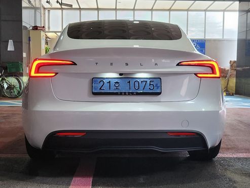 Tesla Model 3 Premium Long Range RWD — пробег 986 км — фото 5 из 5