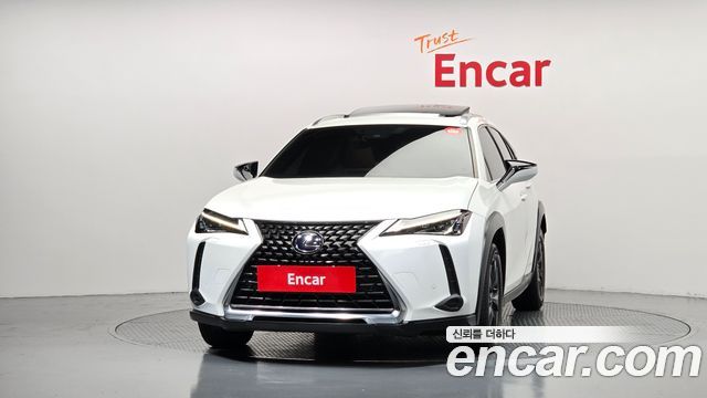 Lexus UX 2.0 2WD — пробег 83 912 км — фото 3 из 5