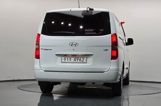 Hyundai Starex Van 3-Seater Smart — пробег 94 806 км — фото 4 из 5