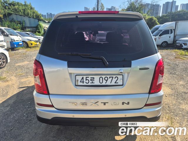Ssangyong Rexton 2.0 4WD RX7 Luxury — пробег 201 000 км — фото 4 из 5