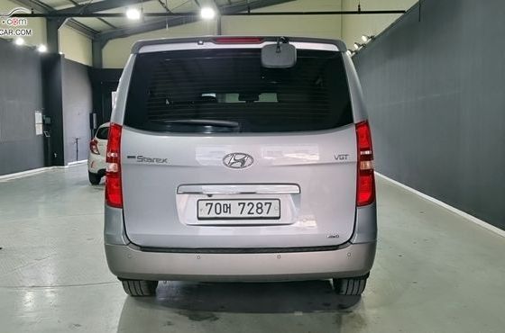 Hyundai Starex 4WD 11-Seater Wagon Modern Special — пробег 192 572 км — фото 4 из 5