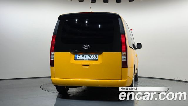 Hyundai Staria из Кореи Encar