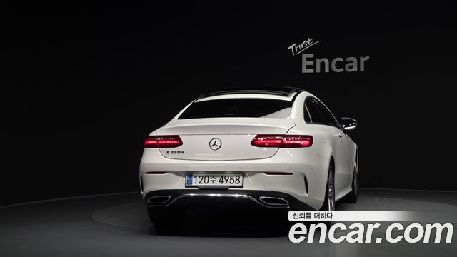 Mercedes-Benz E-Class из Кореи Encar