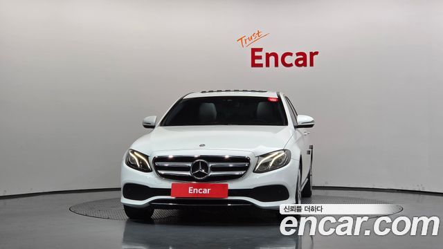 Mercedes-Benz E-Class из Кореи Encar