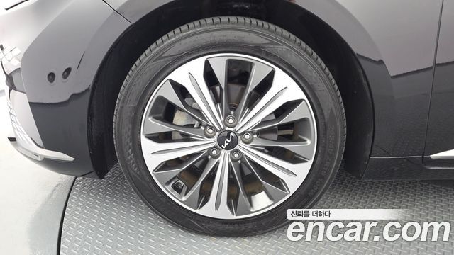 Kia K8 из Кореи Encar