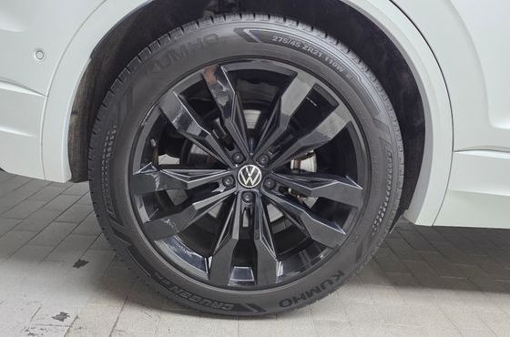 Volkswagen Touareg 3.0 TDI R-Line — пробег 37 786 км — фото 5 из 5