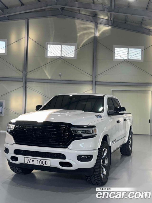 Dodge Ram Pick Up 5.7 — пробег 29 800 км — фото 3 из 5