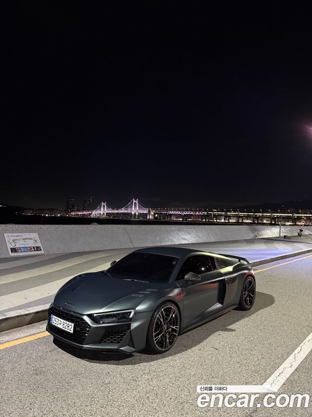 Audi R8 5.2 V10 Plus Coupe — пробег 61 000 км — фото 5 из 5
