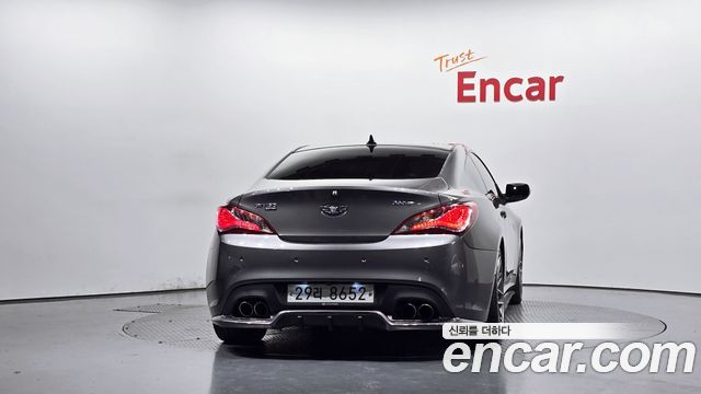 Hyundai Genesis из Кореи Encar