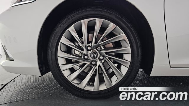 Lexus ES из Кореи Encar