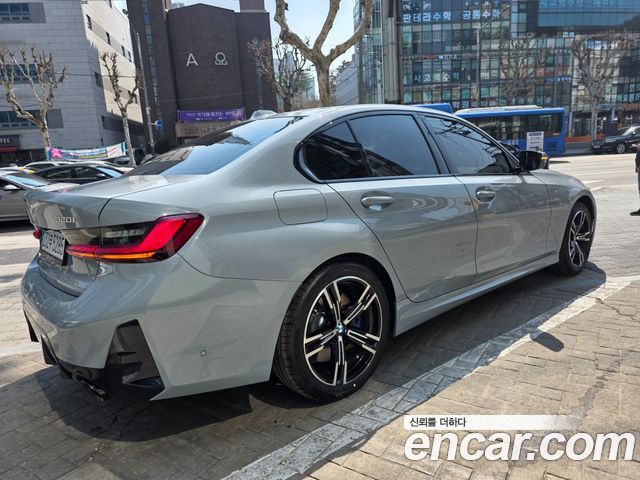BMW 3-Series 320i M Sport — пробег 1 824 км — фото 4 из 5