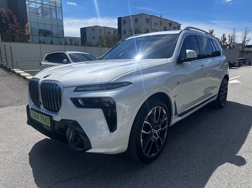 BMW X7 xDrive 40i M Sport 7STR — пробег 4 851 км — фото 1 из 5