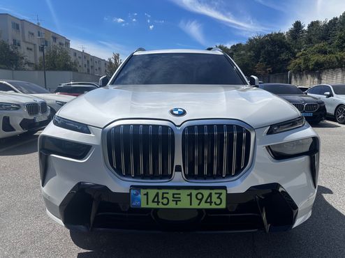 BMW X7 xDrive 40i M Sport 7STR — пробег 4 851 км — фото 2 из 5