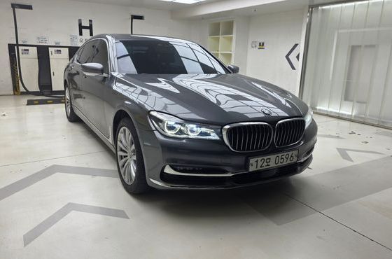 BMW 7-Series 730Ld xDrive — пробег 168 000 км — фото 1 из 5